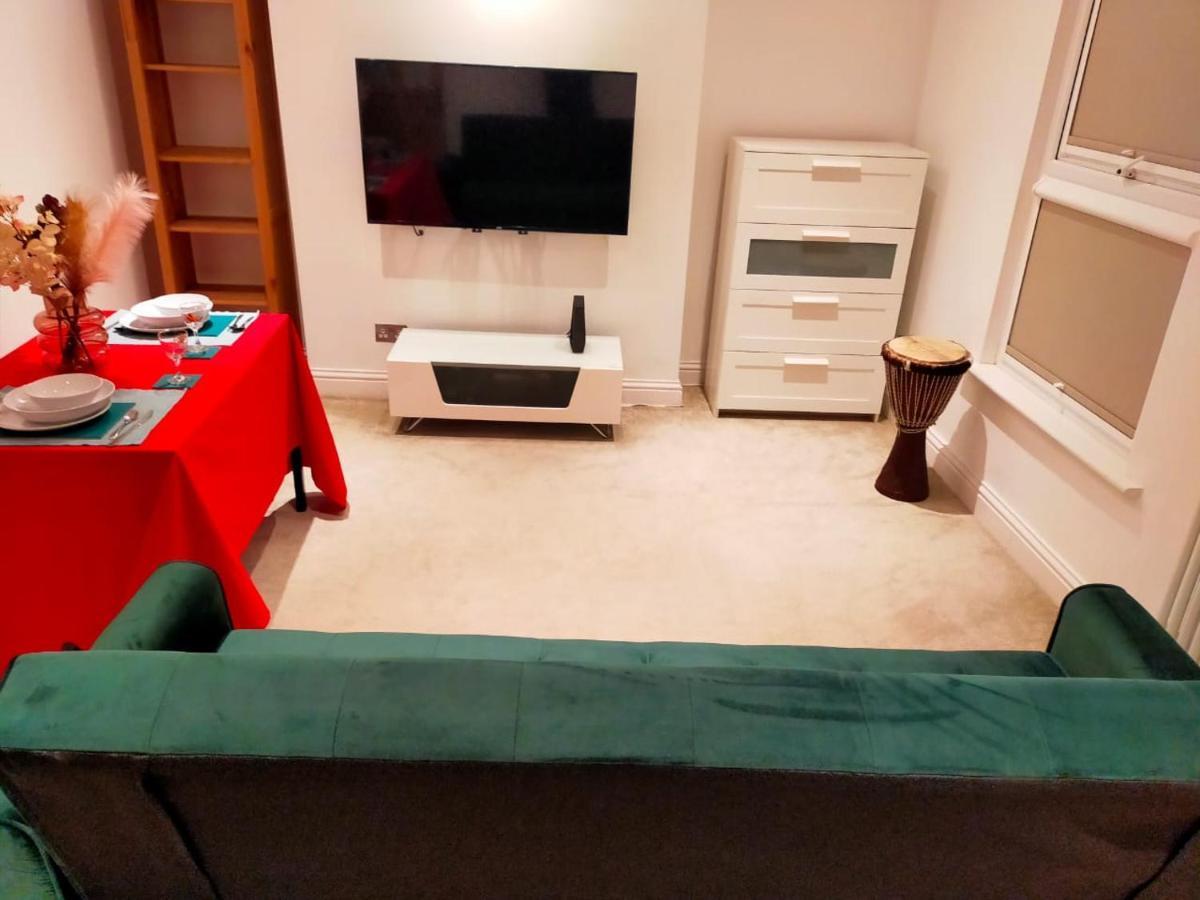 Fully-Equipped Flat In The City Of London Exterior photo